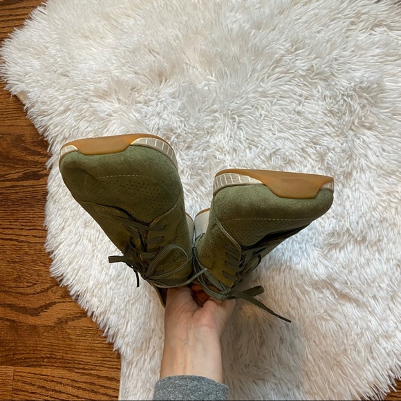 Dansko Suede leather Green Cozette Sneaker Walking Shoes 40 - Picture 3 of 5